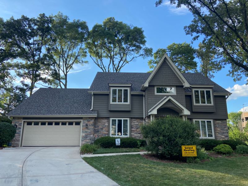 New shingle roof installed in Wheaton