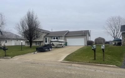 Roof Replacement in Kirkland, IL.